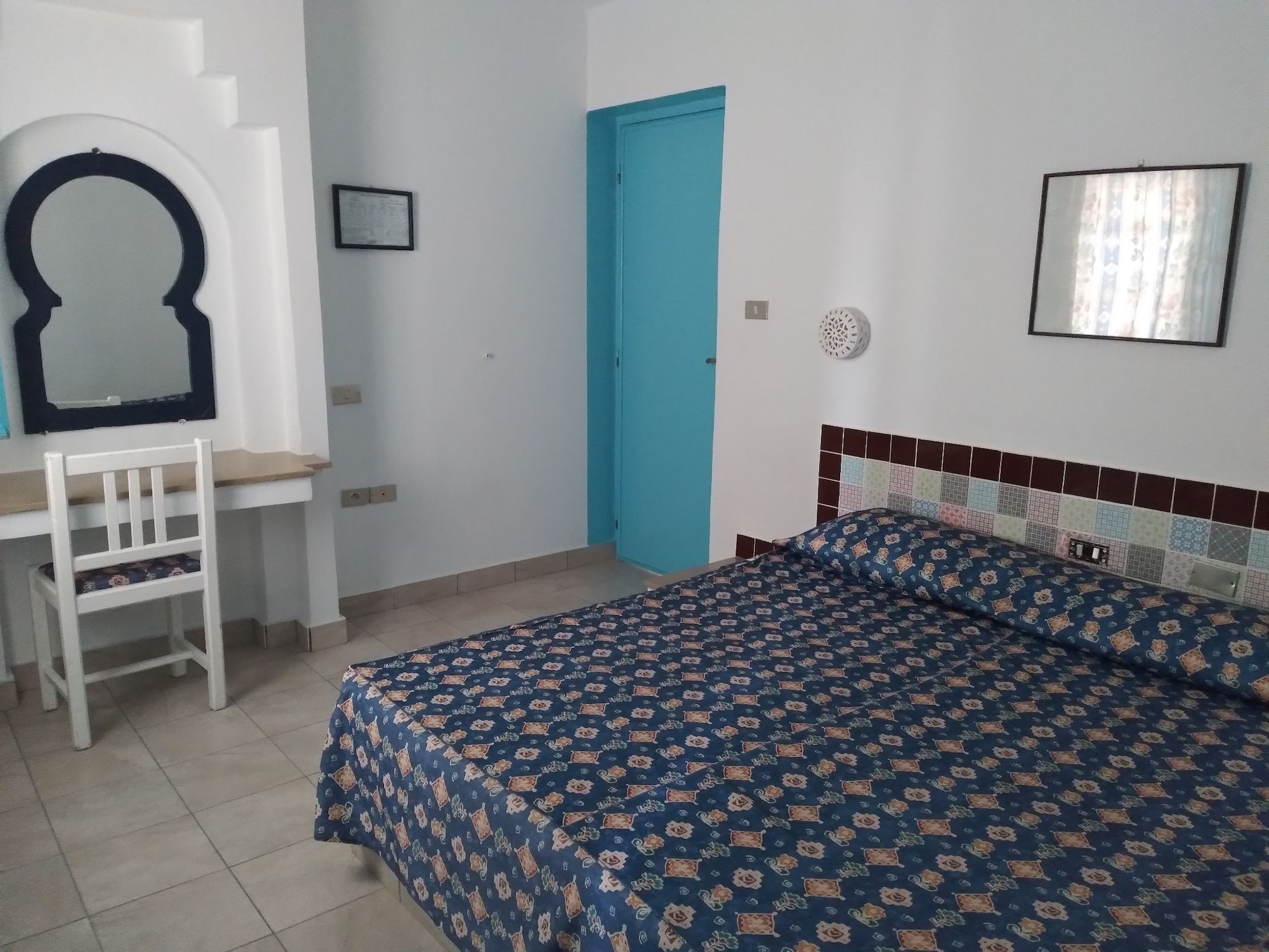STANDARD, DOUBLE OR TWIN BED, BALCONY