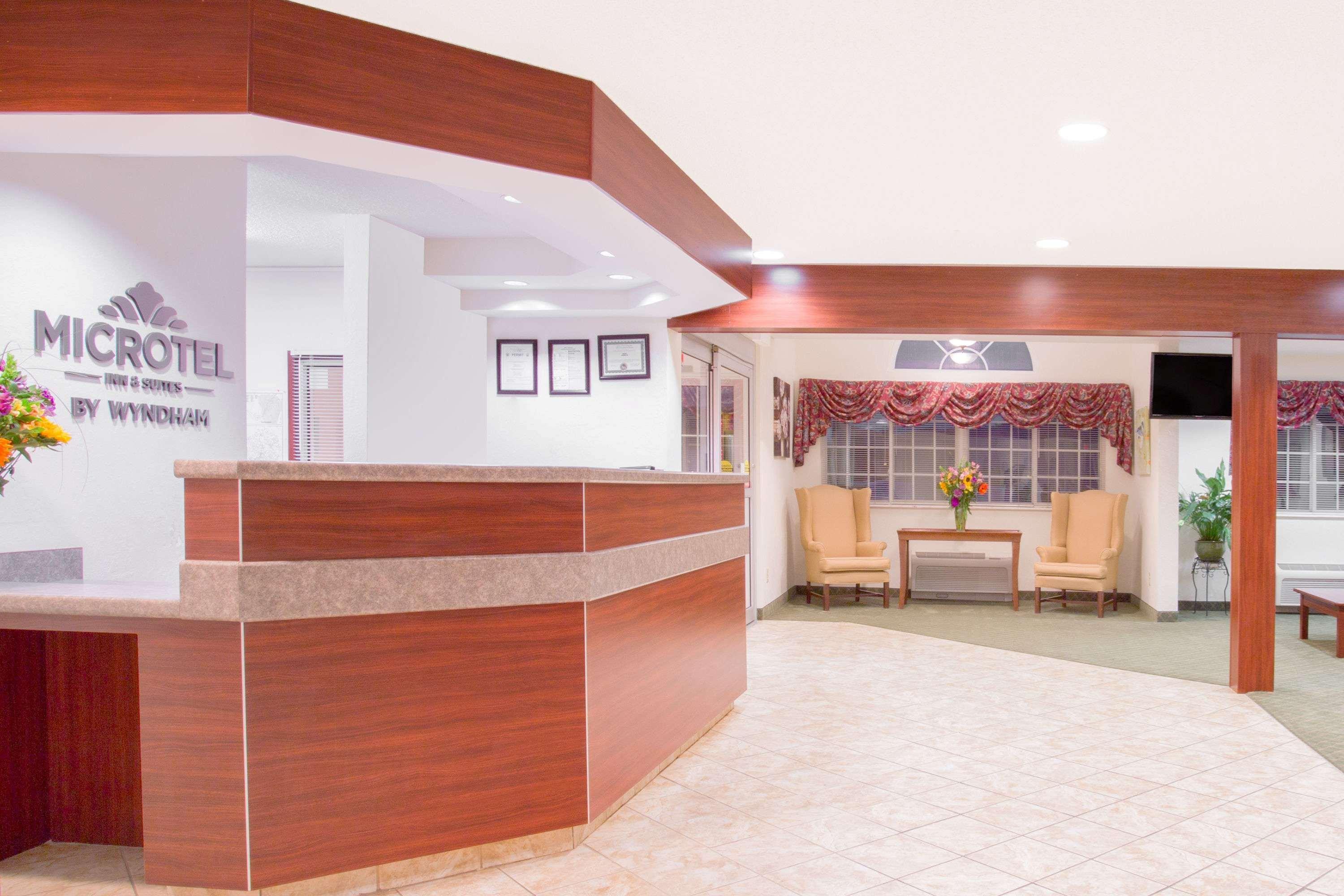 Microtel Inn & Suites By Wyndham Gassaway/Sutton 3/16