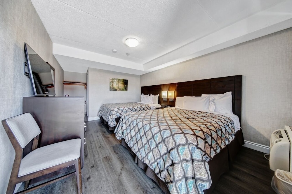 Deluxe Inn 38/70