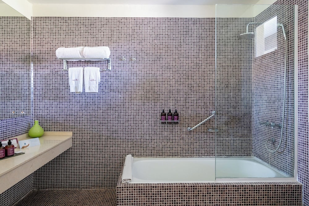 VILLA MANSA WINE HOTEL 64/64