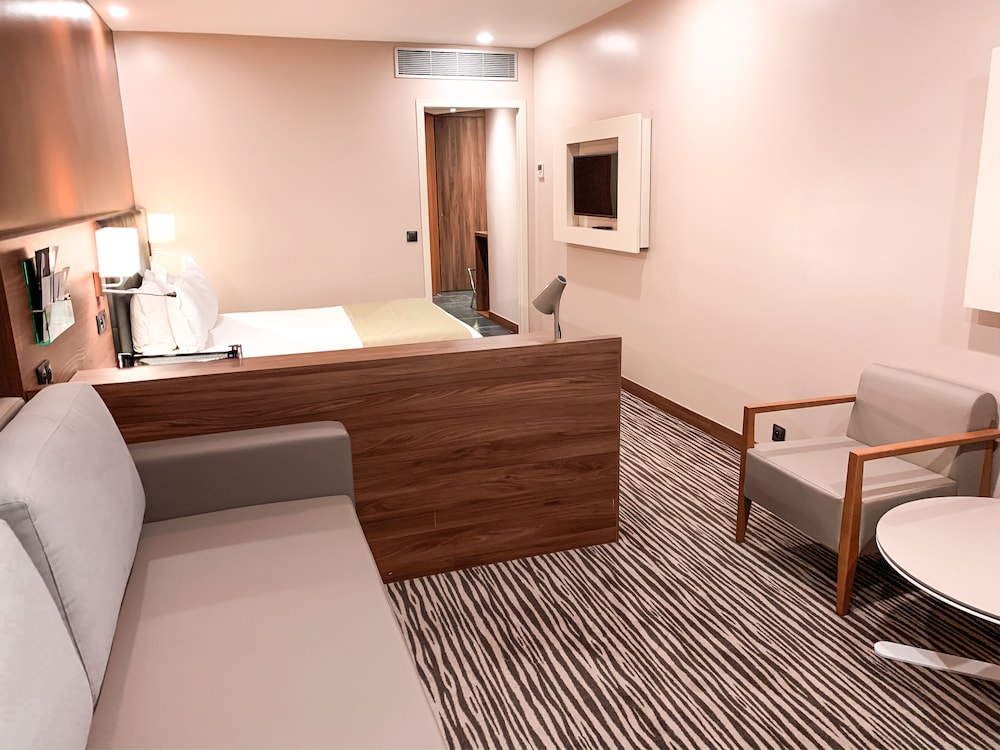 Luxotel Cannes 23/75