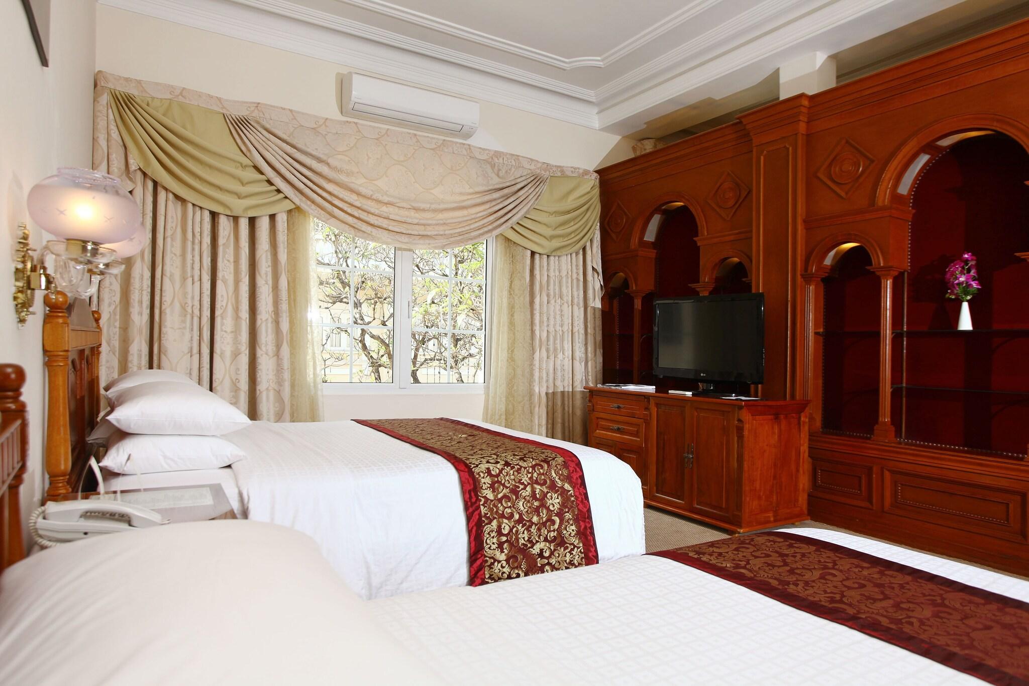 غرفة بسرير كوين، Continental Saigon 5/8