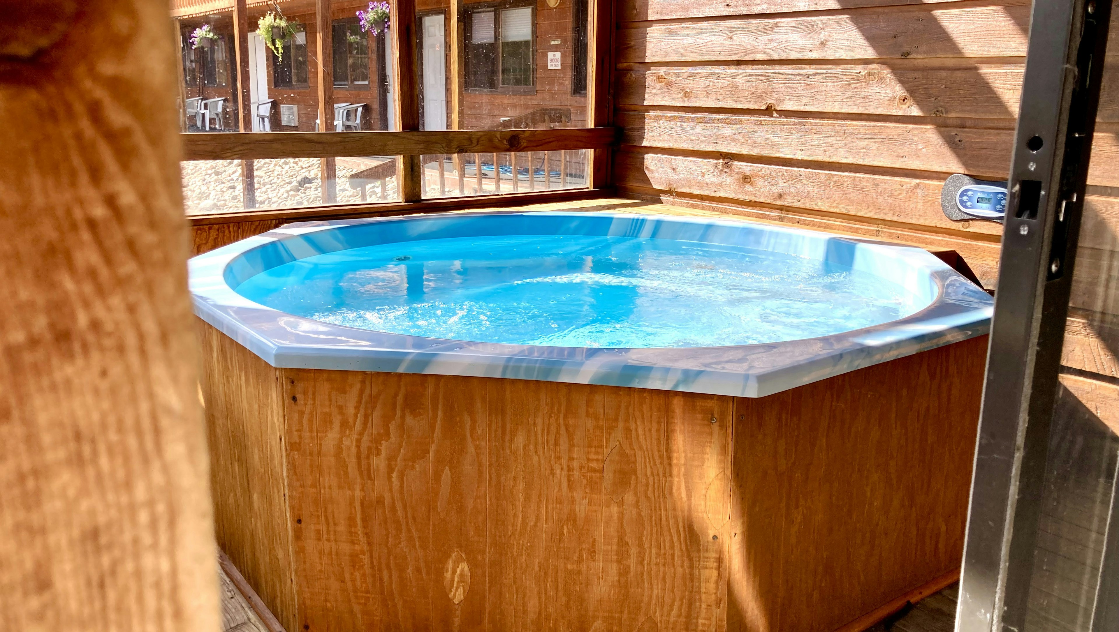 Big Horn Lodge 18/26