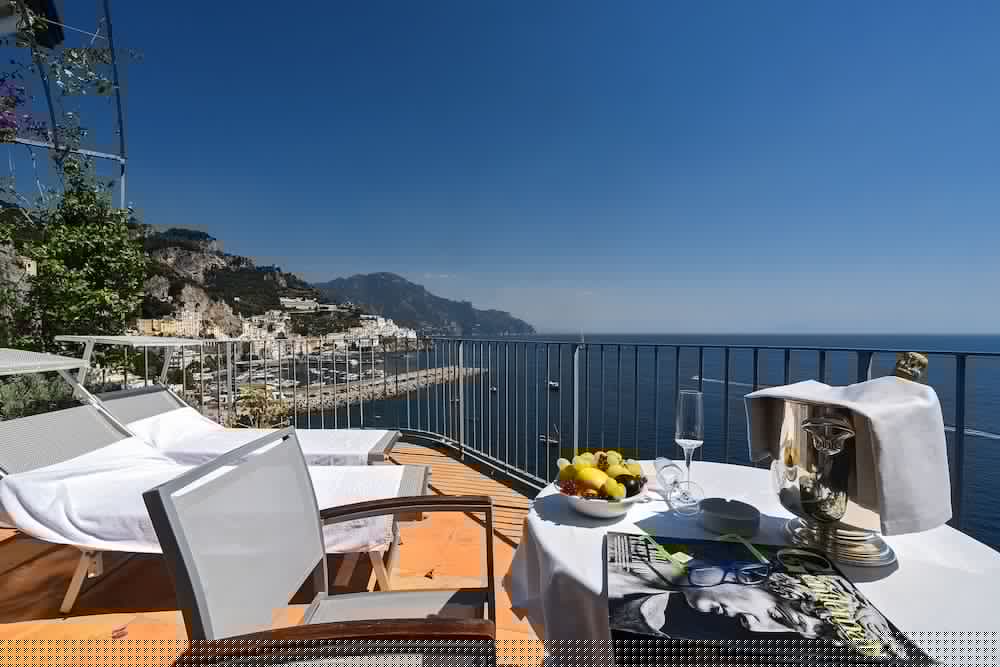 Miramalfi Hotel 5/85