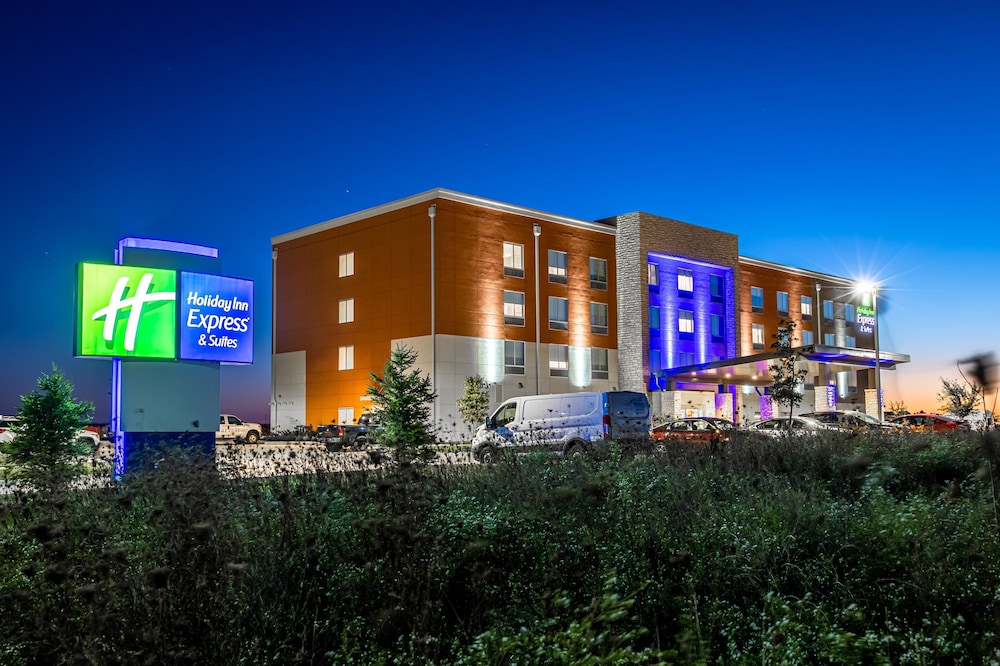 Holiday Inn Express Suites Rantoul 6/76