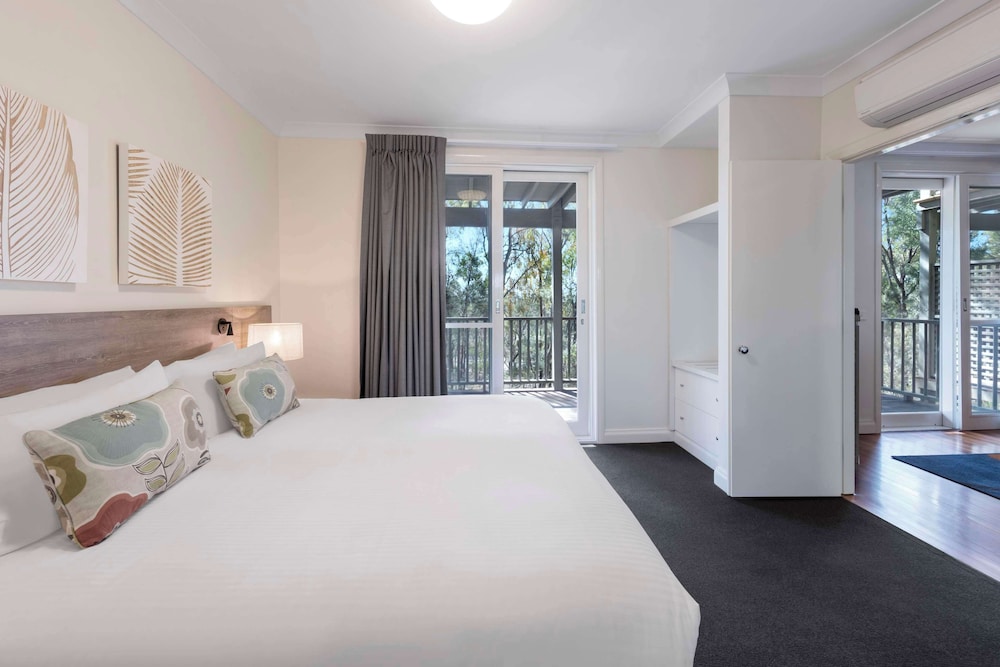 One Bedroom Premier Villa، Avani Cypress Lakes Resort 4/9