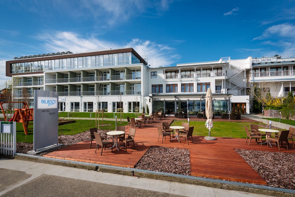 Hotel Yacht Wellness & Business 5/50