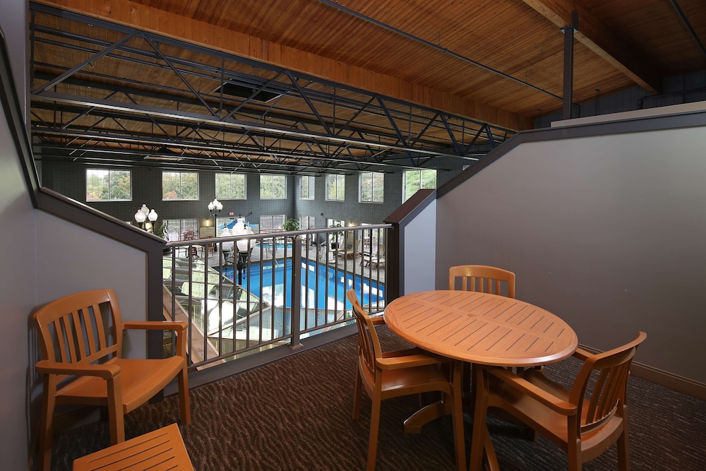 Hampton Inn Holland 41/55