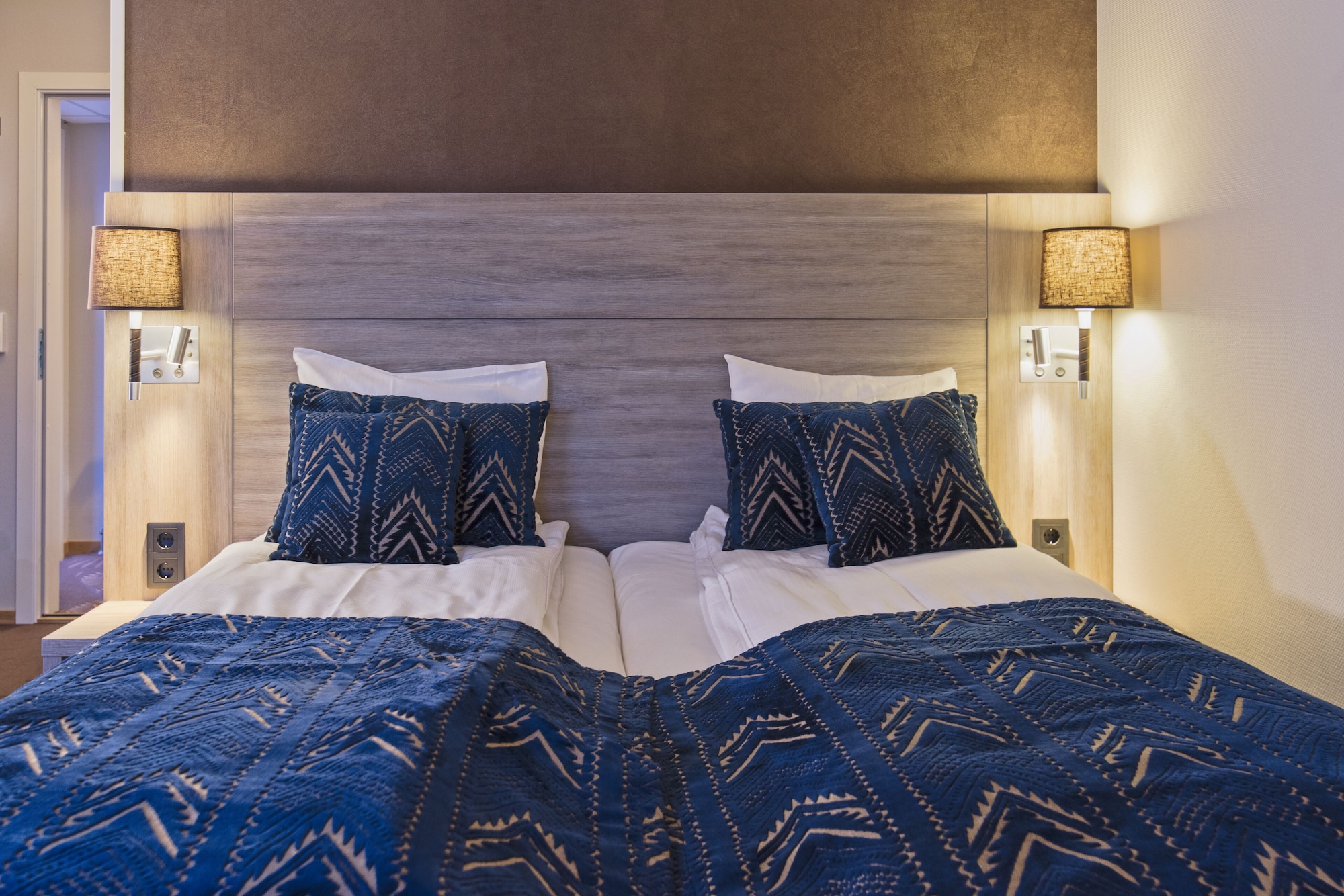 1 Bedroom, Suite, Double Bed, Radisson Blu Polar Spitsbergen 5/9