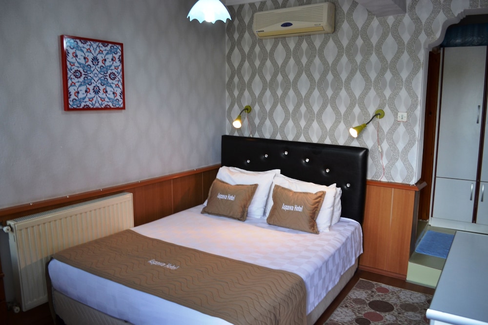 Deluxe, Double Bed