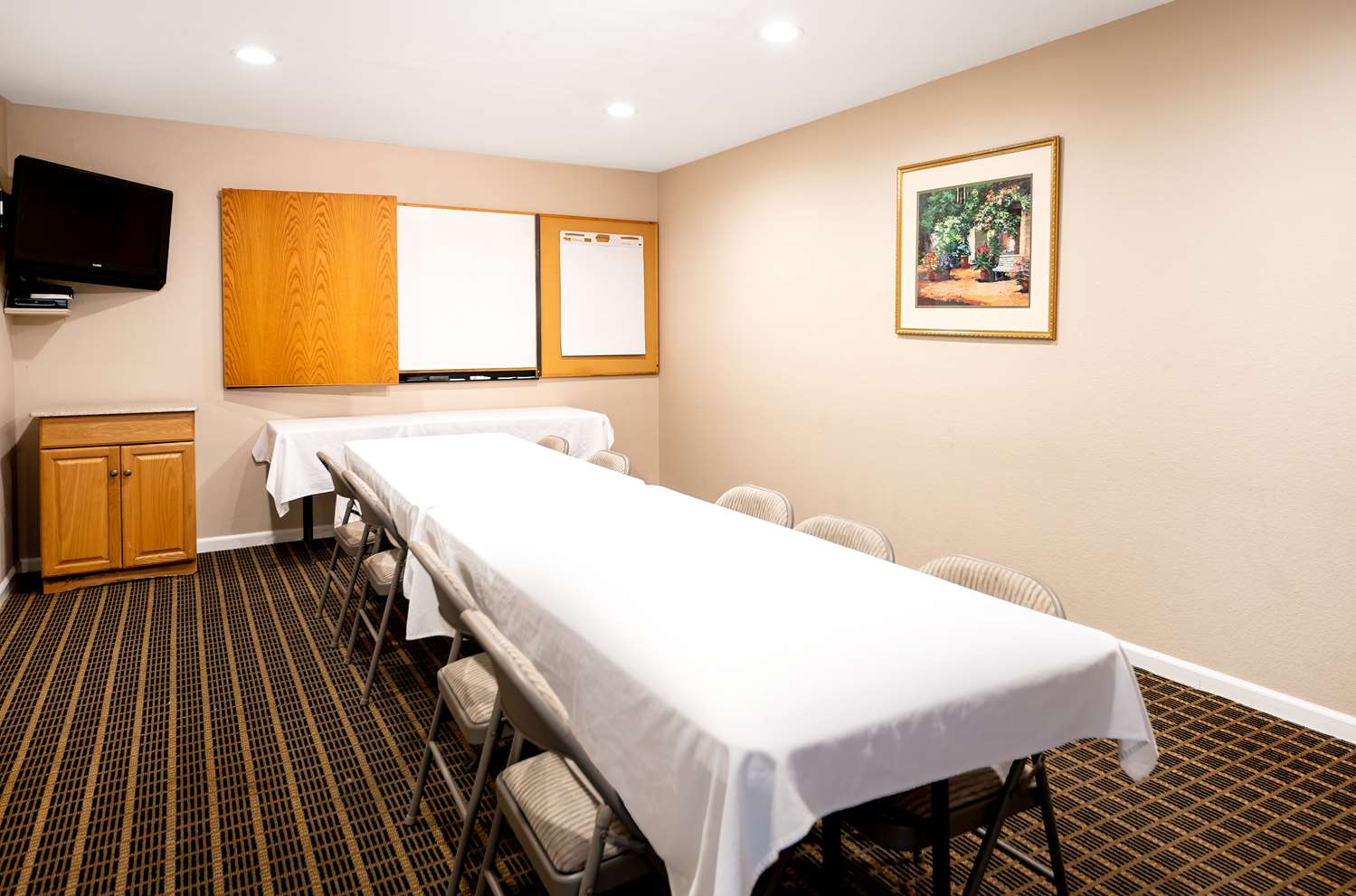 SureStay Plus Hotel by Best Western San Jose Central City 3/9