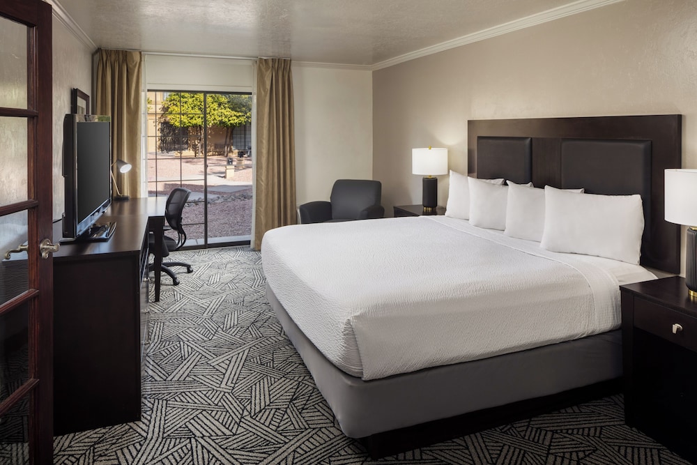 Wyndham Tucson Airport & Conference Center 15/66