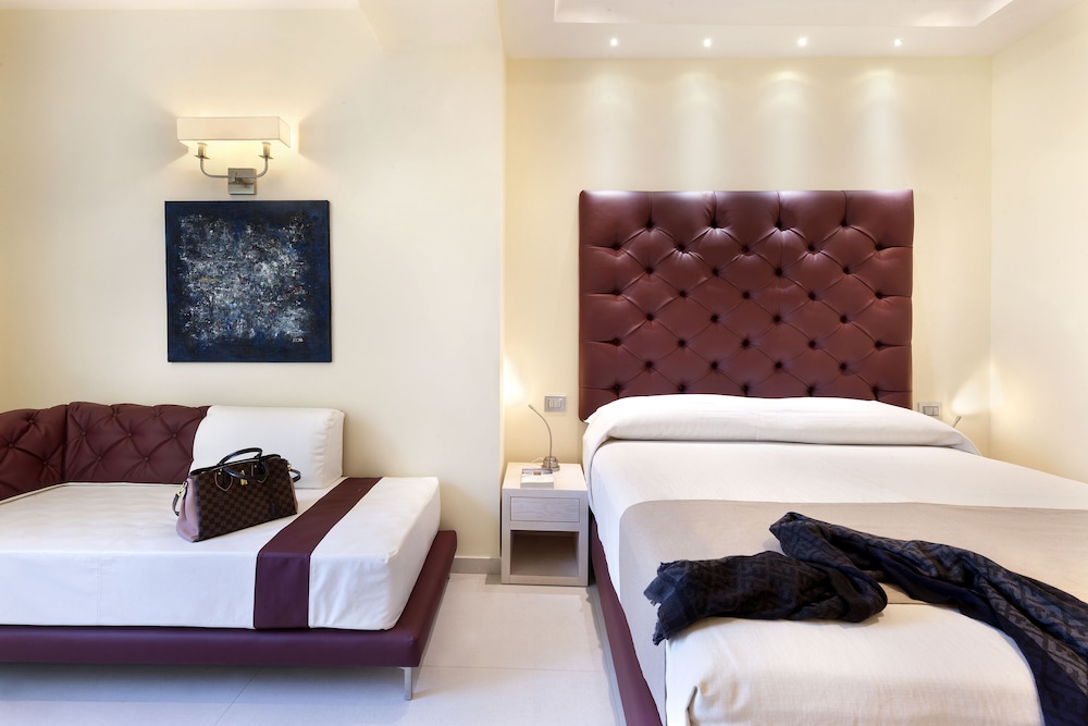 Palazzo Abagnale 35/42