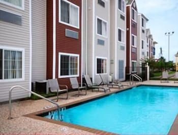 Microtel Inn And Suites Houston 3/32