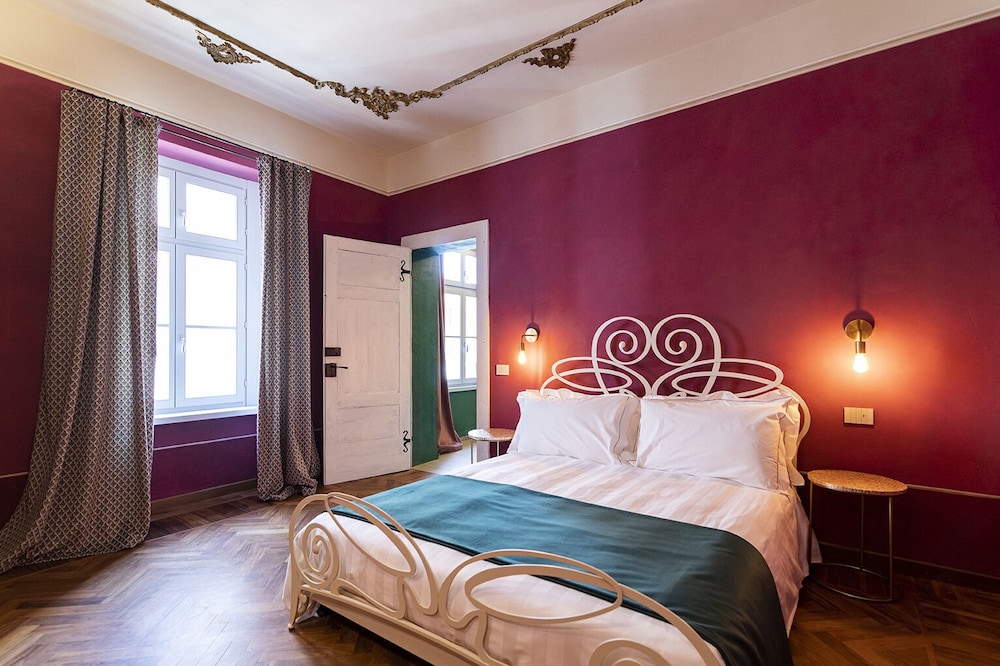 Palazzo Fauzone Relais 7/50
