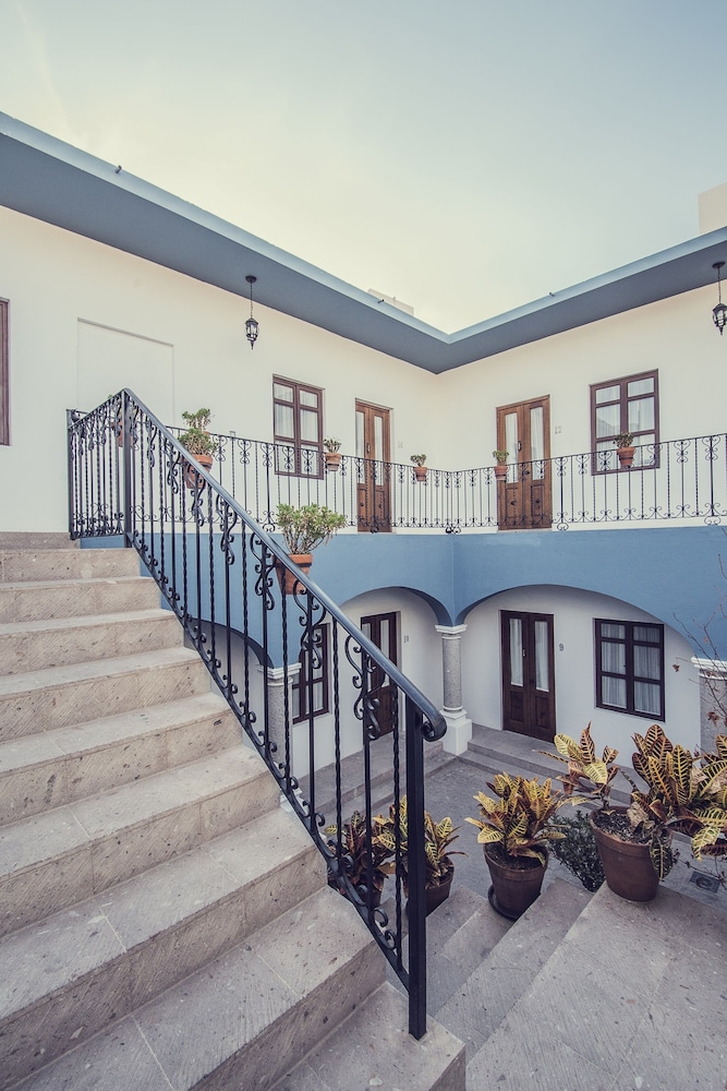 Hotel Casa Altamira 33/45