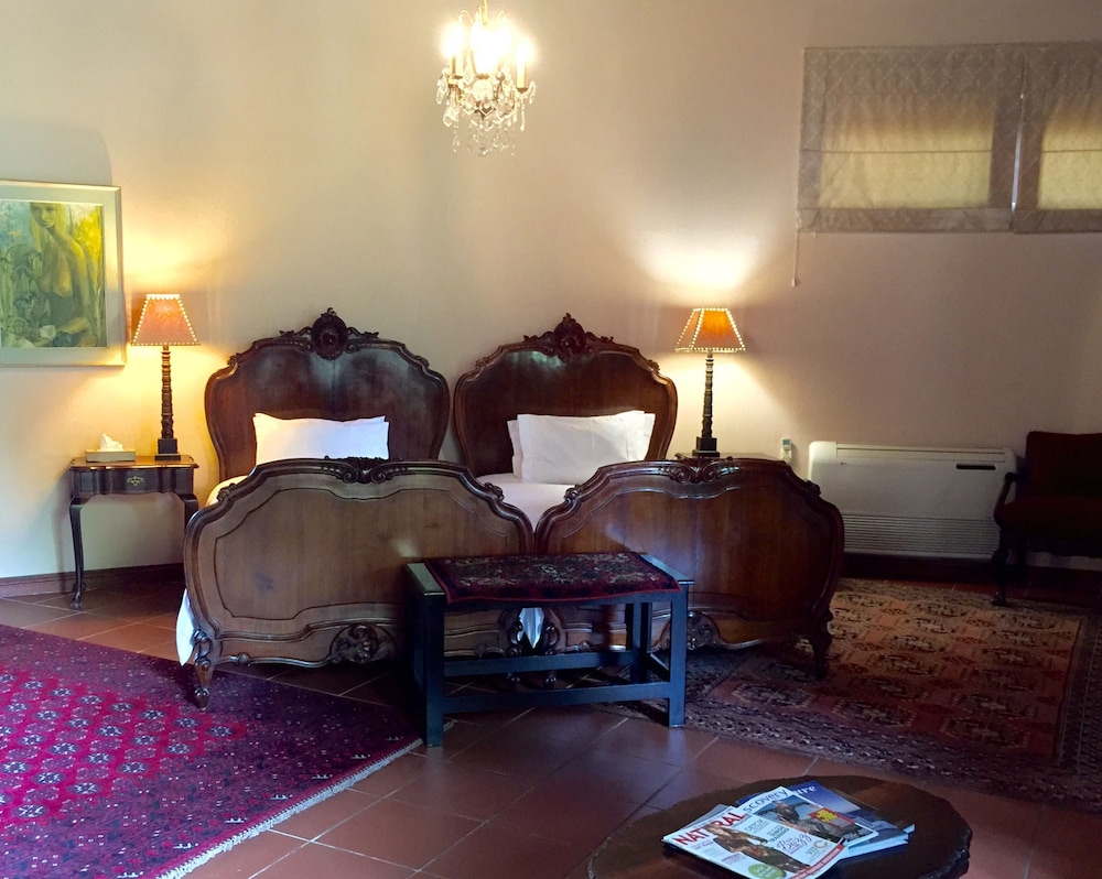 Foxwood House 11/50