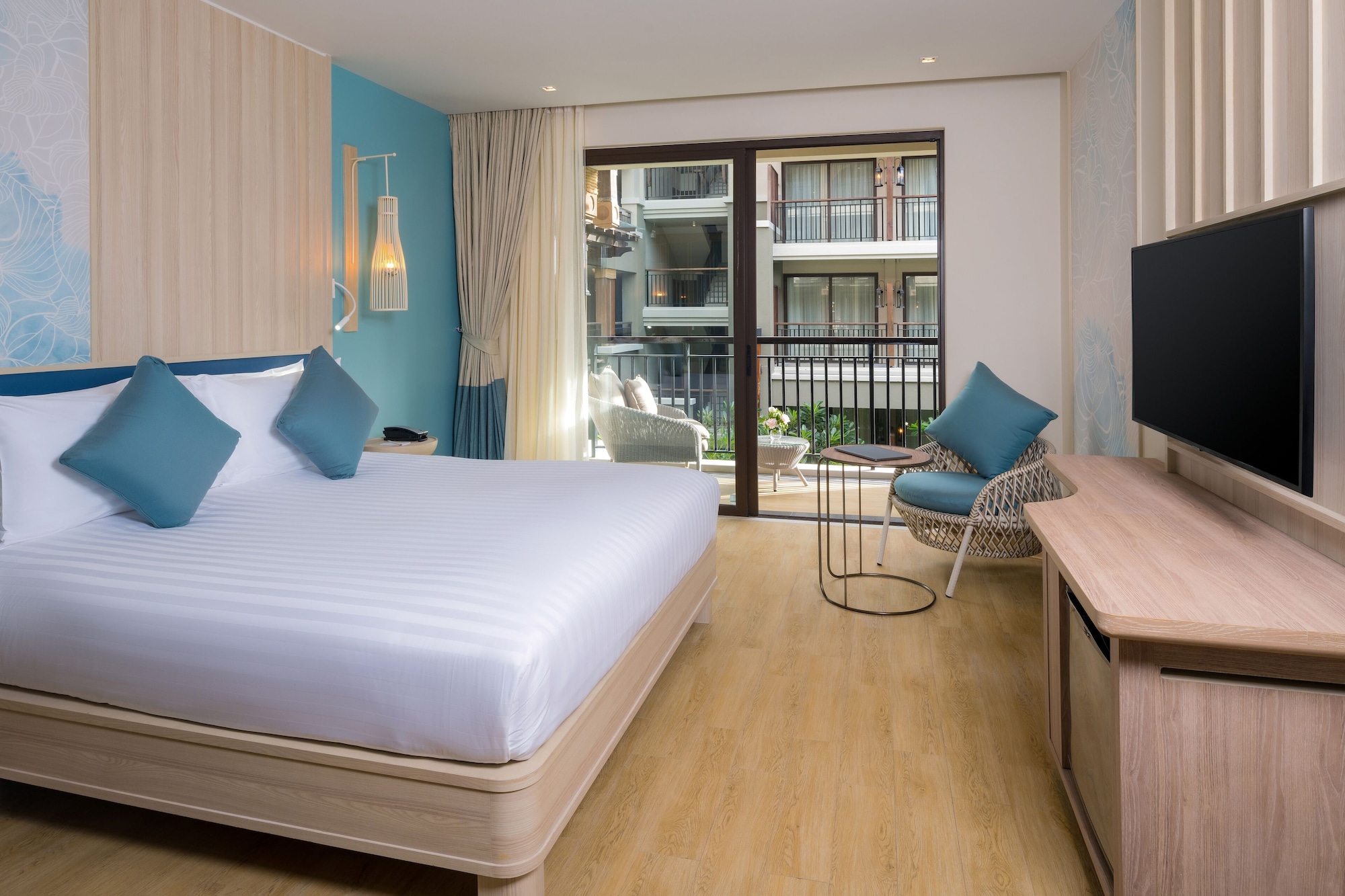 Deluxe, Twin Beds, Pool View, Beach Wing