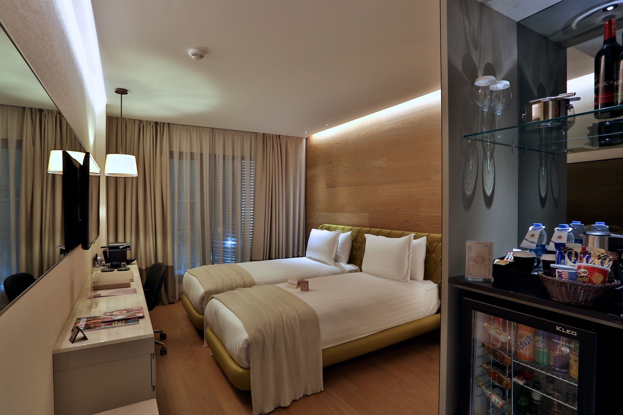 غرفة تنفيذية بسريرين منفصلين بإطلالة على المدينة بغرفة نوم واحدة، Dosso Dossi Hotels and SPA Downtown 7/10