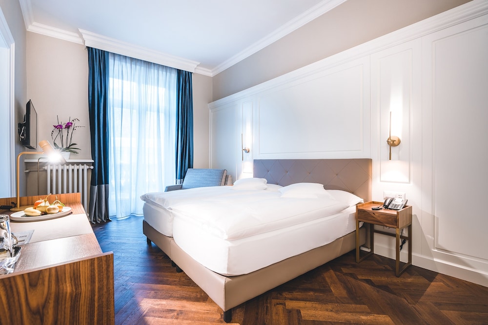 Boutique, Economy, Twin Beds