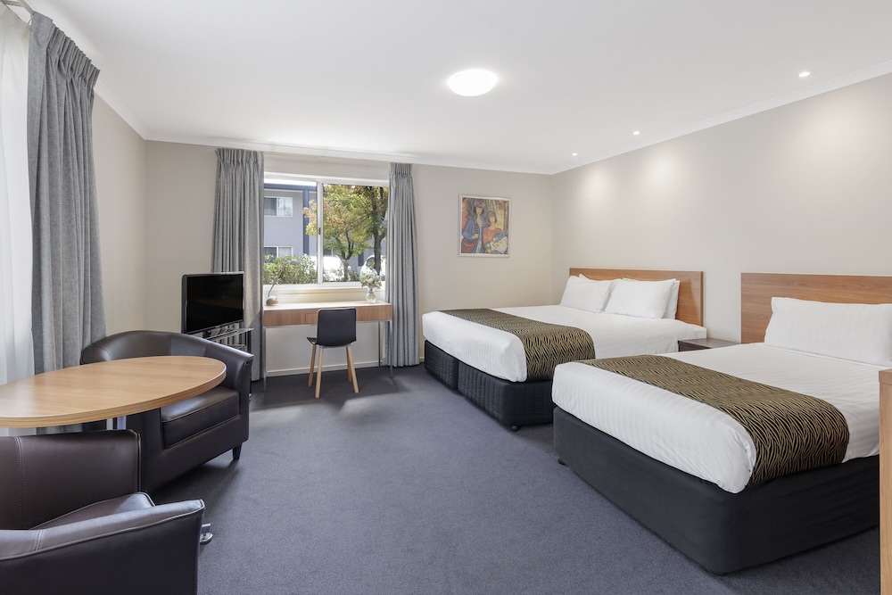 Ramada Encore by Wyndham Belconnen Canberra 7/38