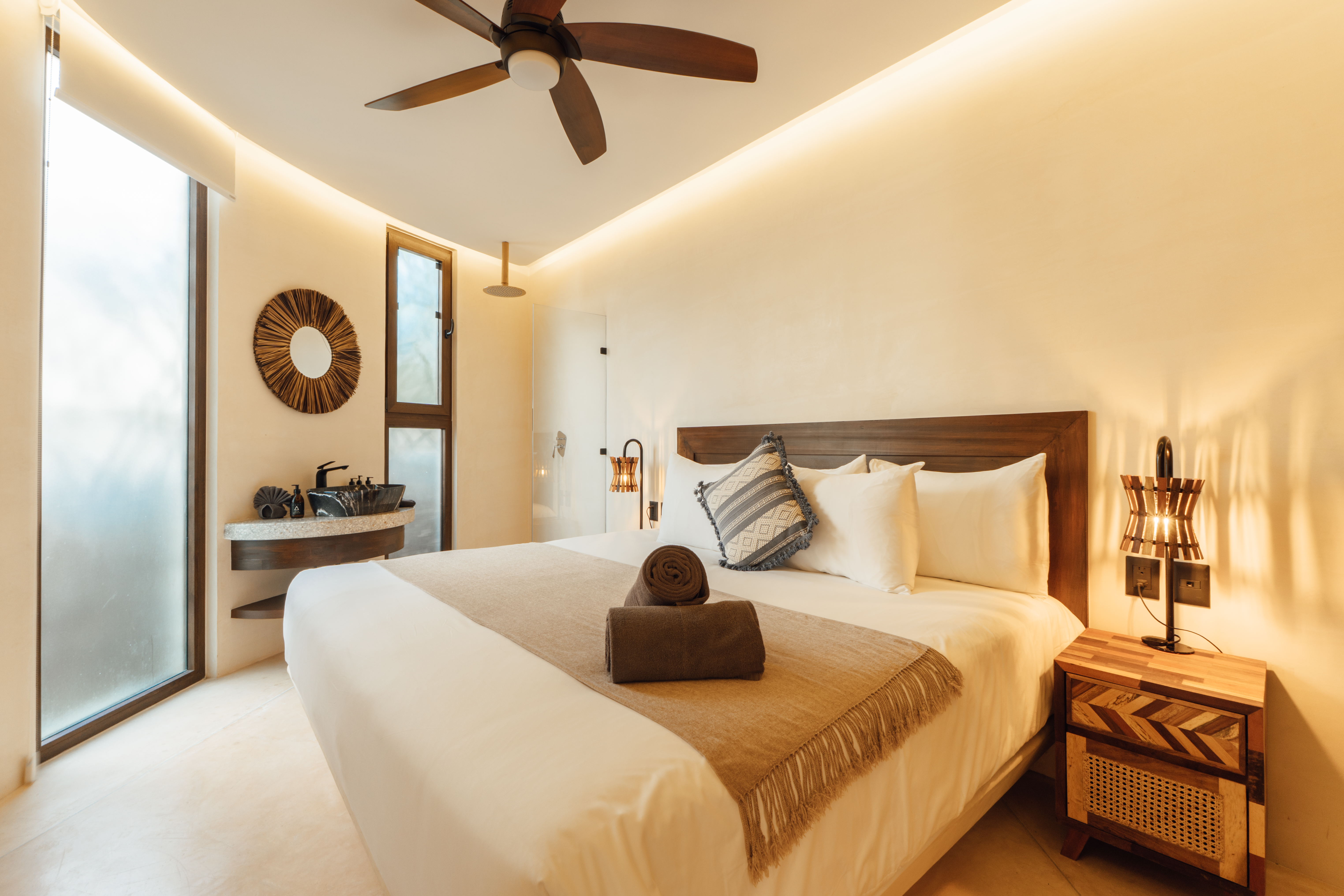 2 Bedrooms, Swim Up, Suite, Plunge Pool