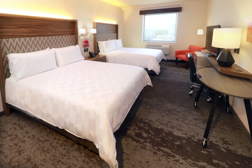 Holiday Inn And Suites Monterrey Apodaca Zona Airport 18/77