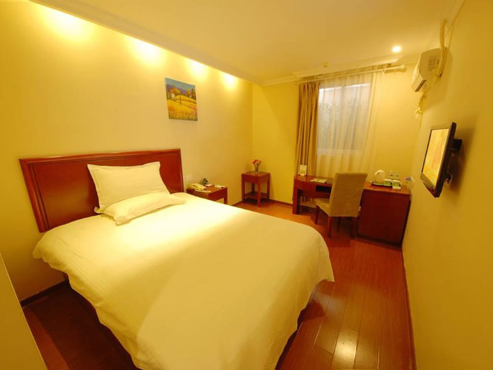 Greentree Inn Jiangsu Taizhou Jingjiang Bus Station Express Hotel 12/41