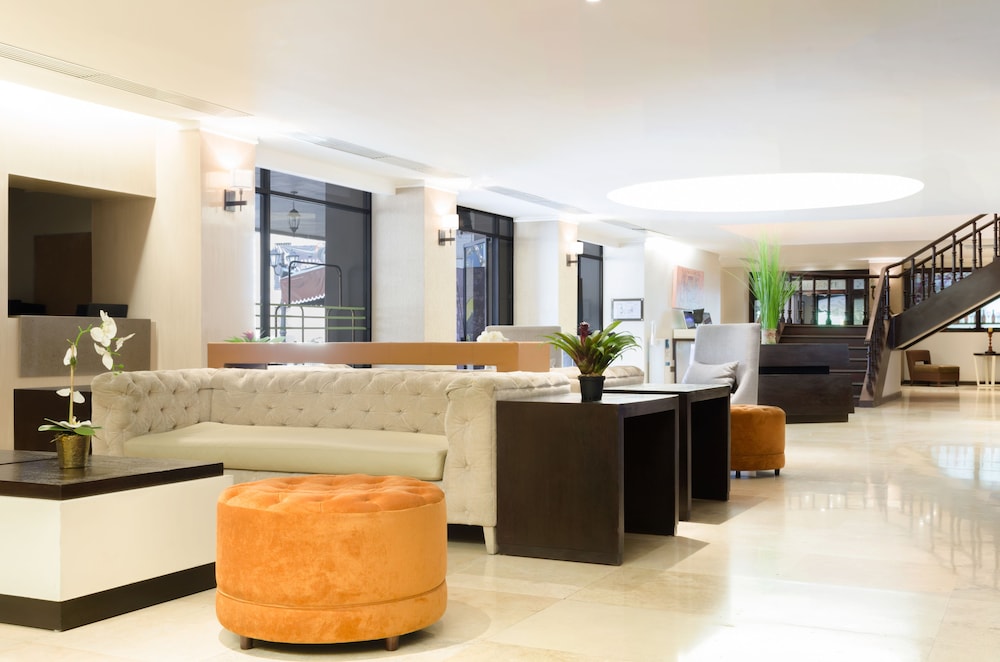 Clarion Amon Plaza 4/60