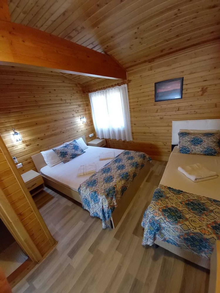 Turkuaz Bungalows 22/48