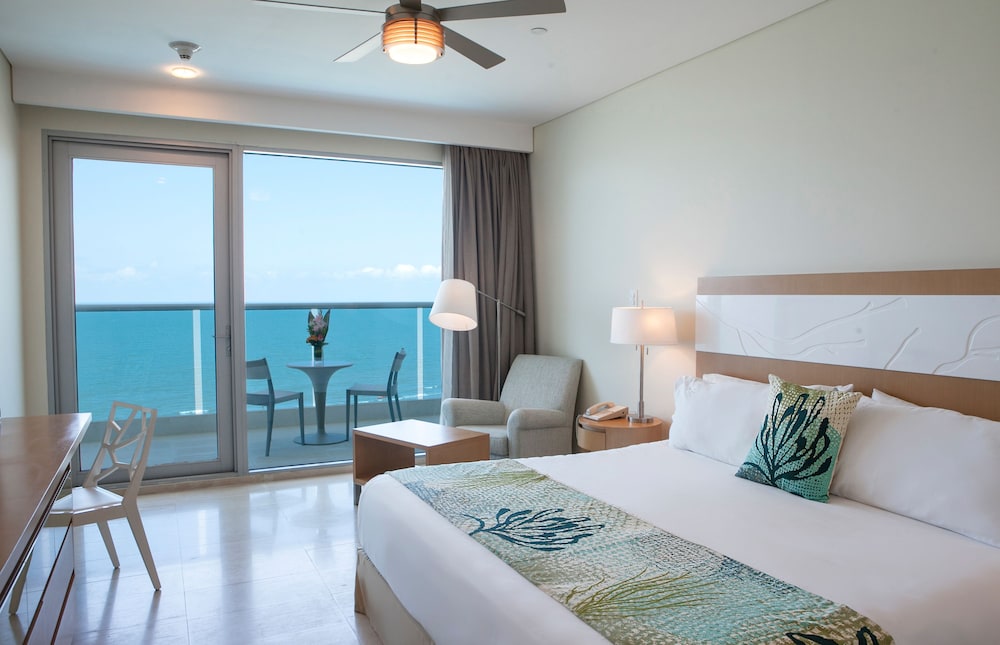 SUPERIOR, QUEEN BED, SEA VIEW