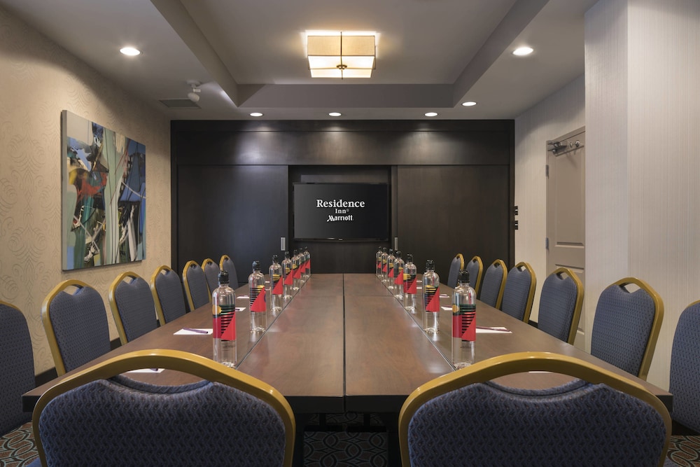 Residence Inn San Diego Del Mar 42/46
