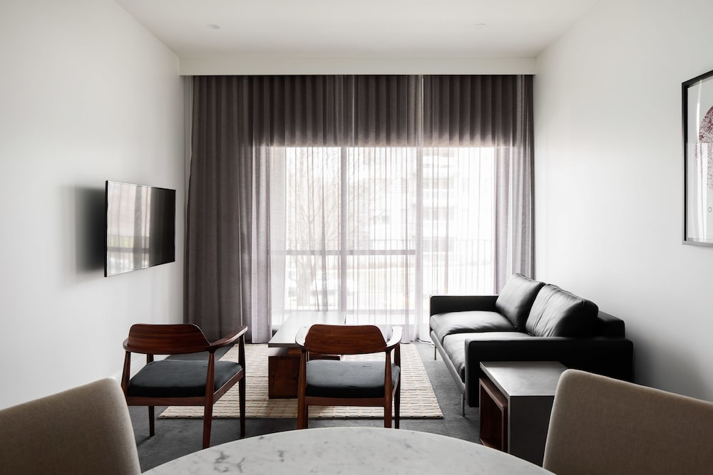 Knightsbridge Canberra 34/61