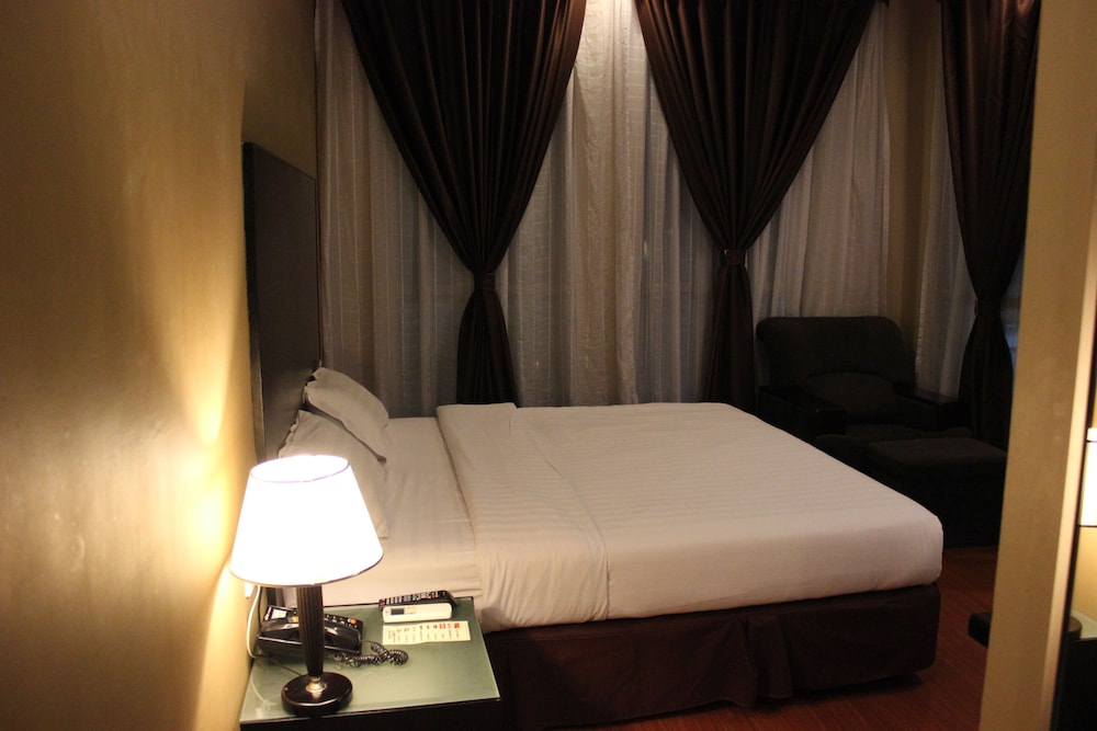Hotel 17 53/65