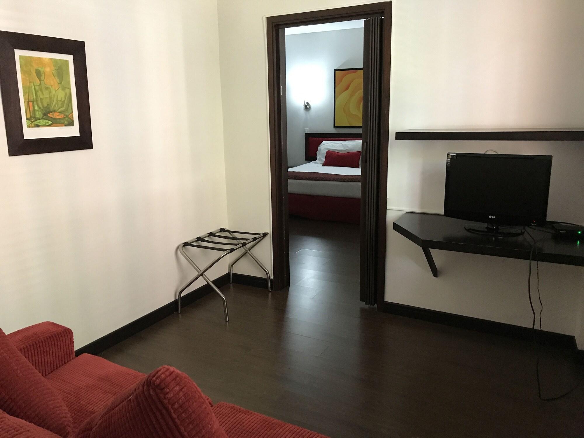Hotel Boutique Casa Farallones 18/23