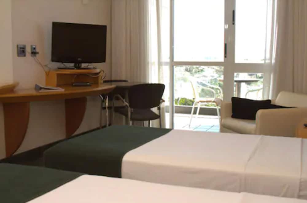 Hotel Ilha do Boi 40/50