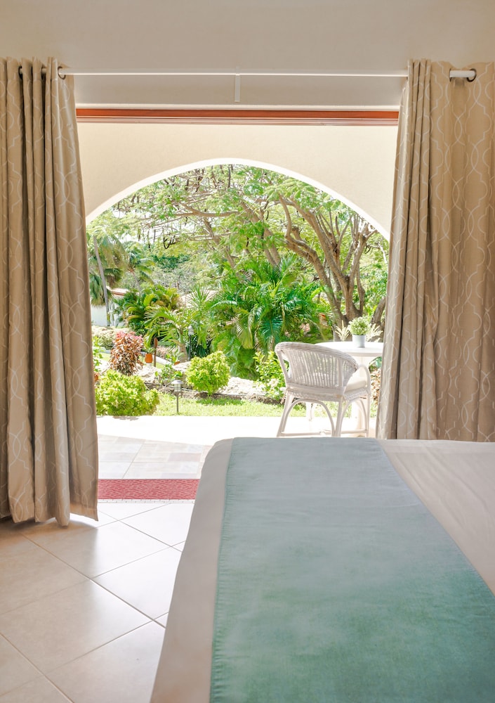 Sugar Cane Club Hotel & Spa 20/43
