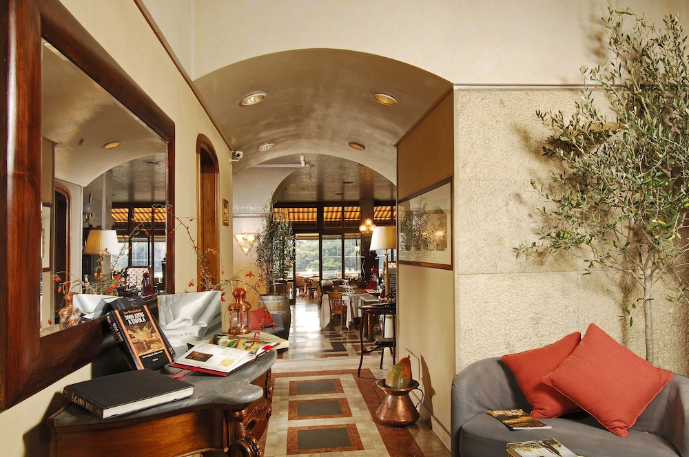 Cacciani Hotel 38/48