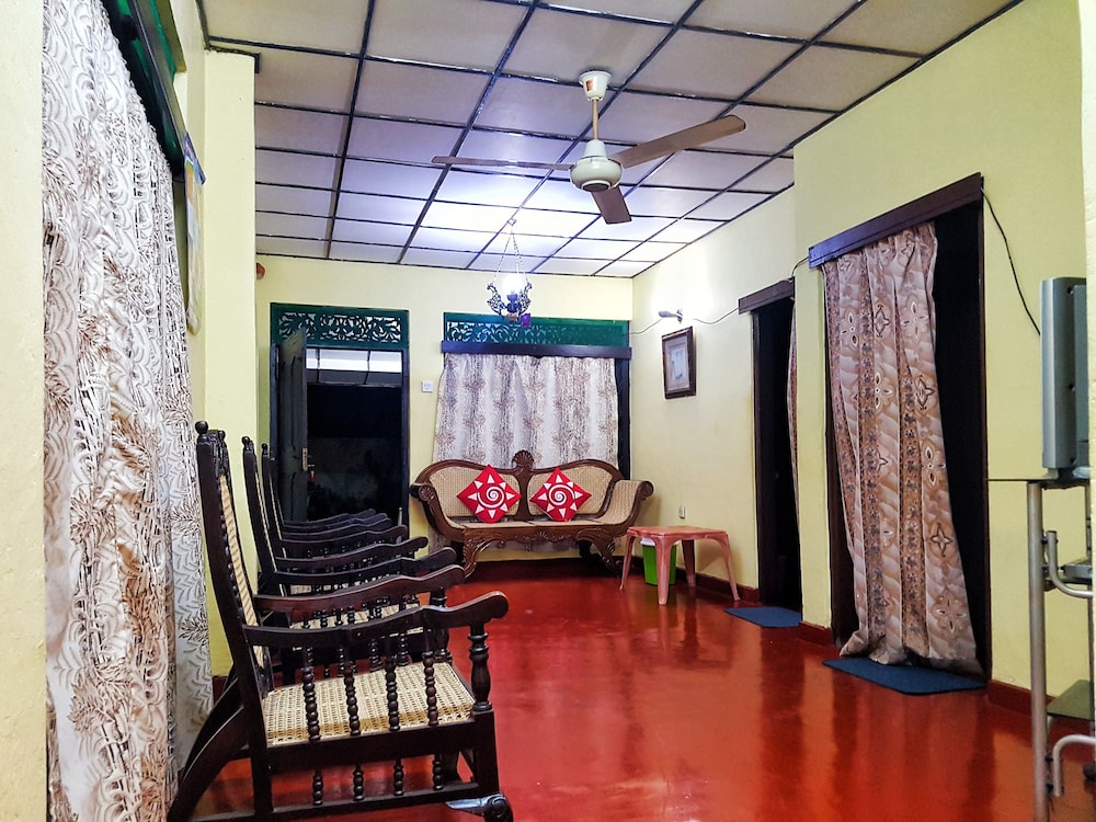 Fernando Residence 9/13