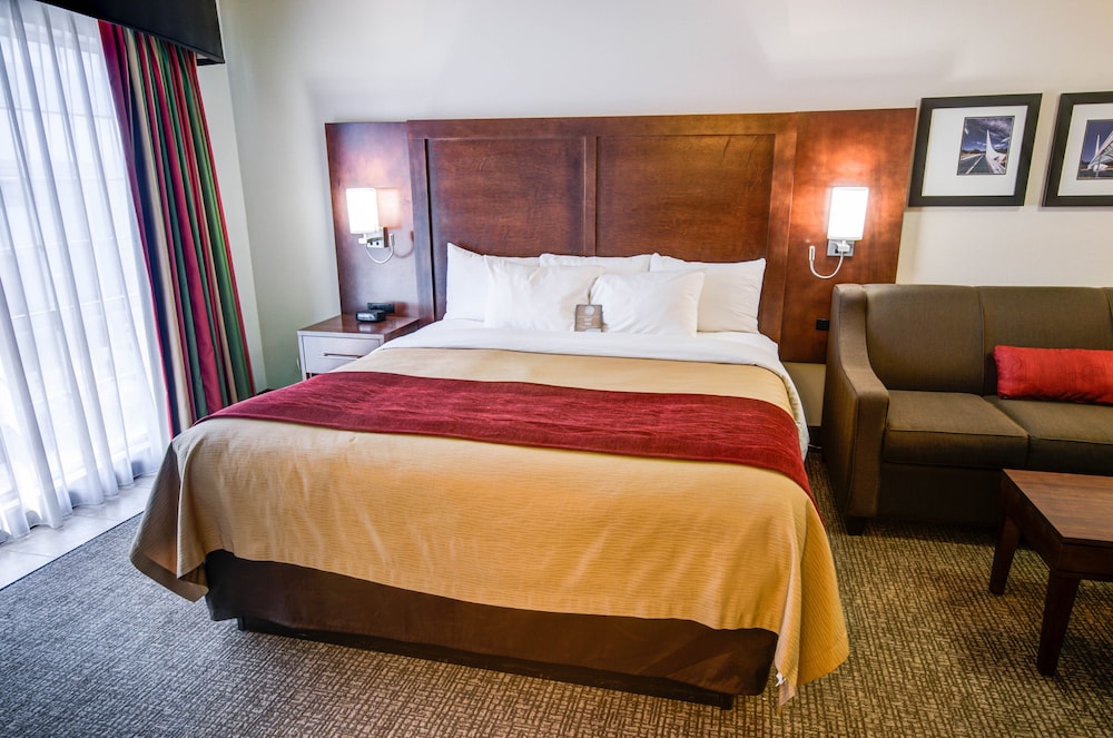 Comfort Inn Redding Near I-5 6/41
