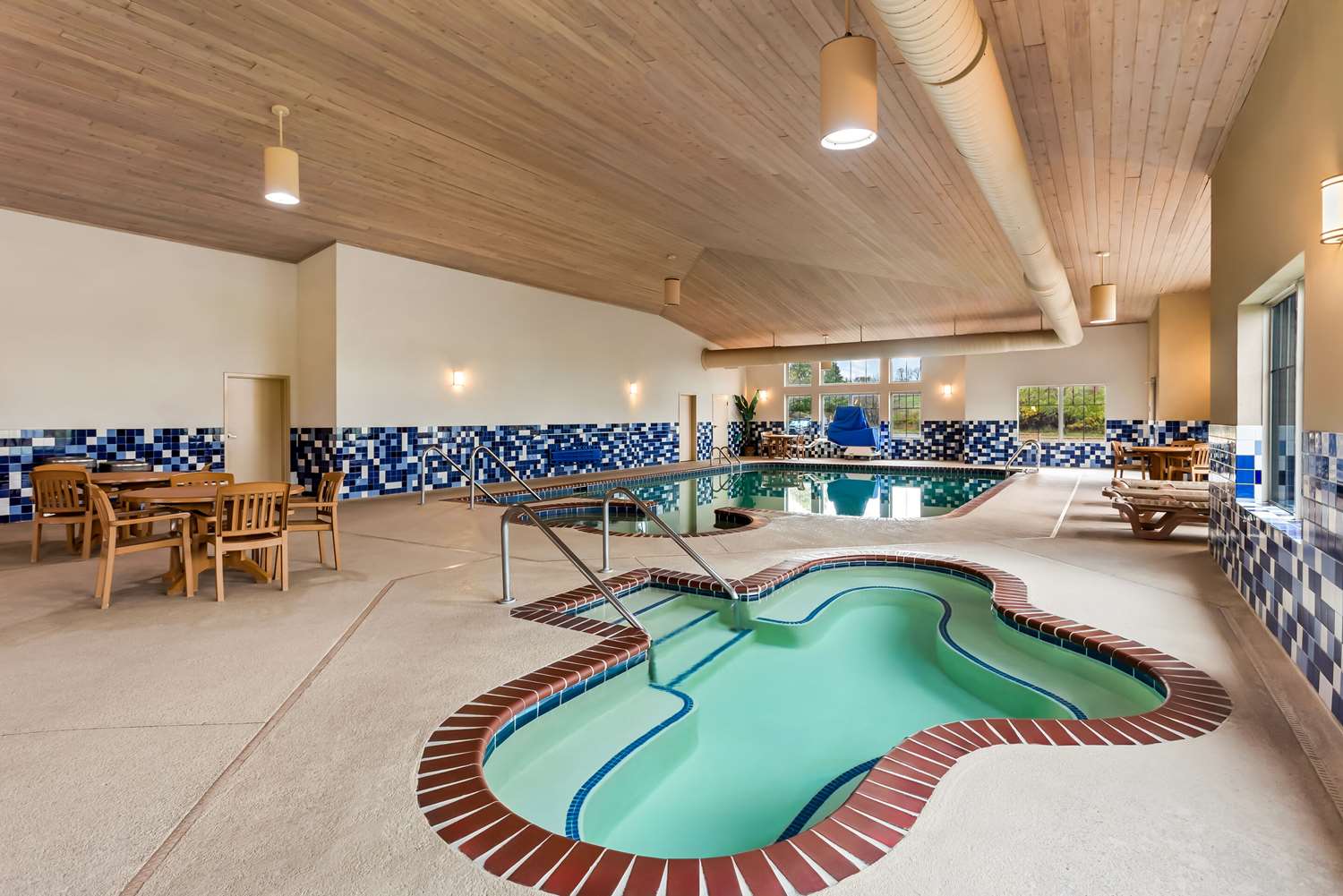 Country Inn & Suites By Radisson Portage IN 10/23