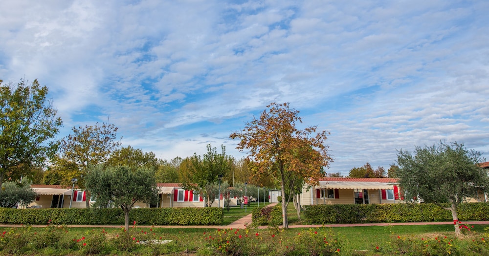 The Garda Village 42/55