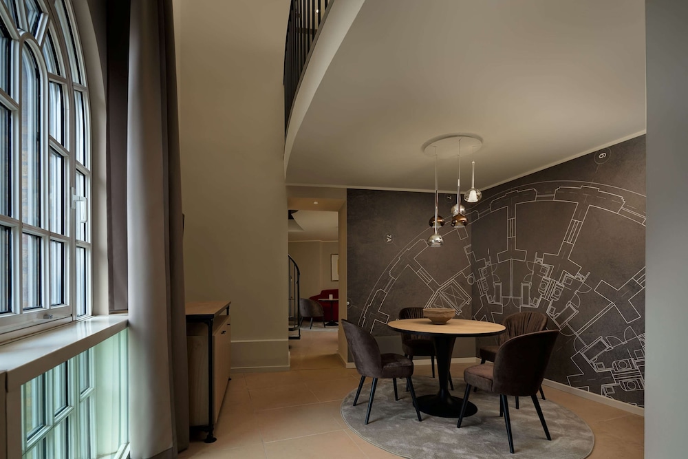 Hotel Wasserturm Cologne Curio Collection By Hilton 30/57