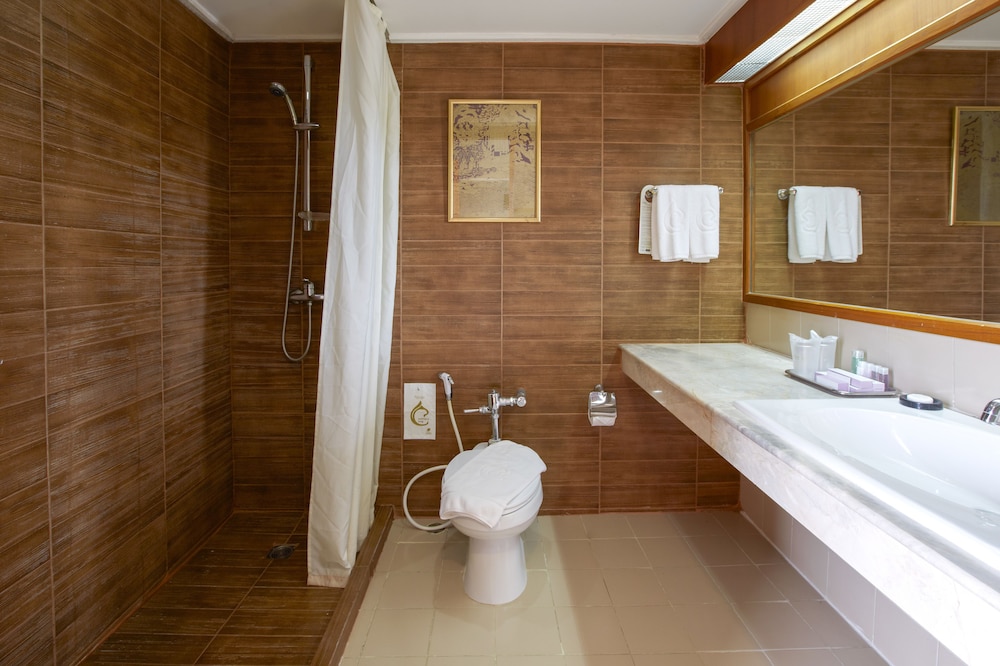 Mae Sot Hotel 30/67