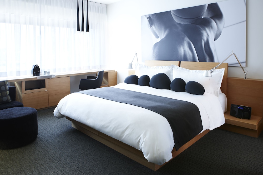 CLASSIC, KING BED