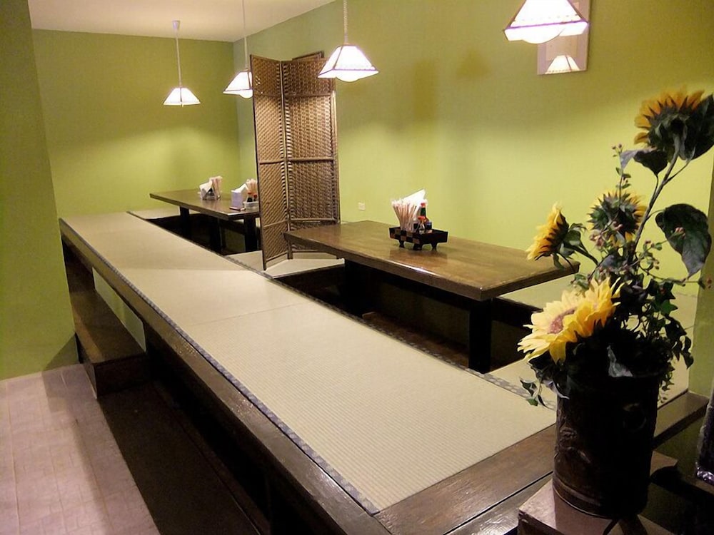 Himawari Hotel 4/39