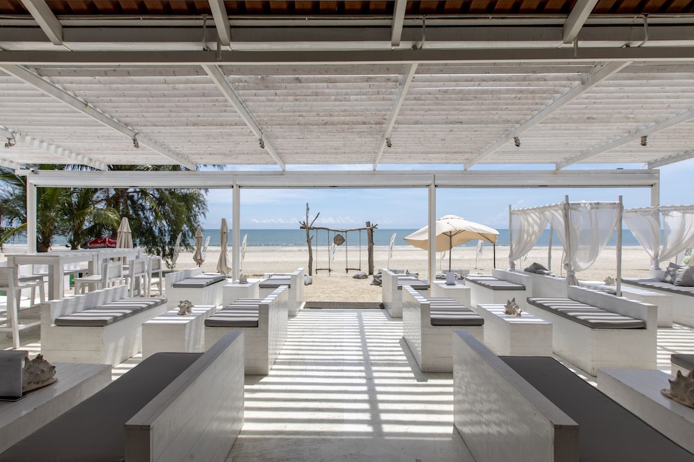 Adena Beach Resort 47/74