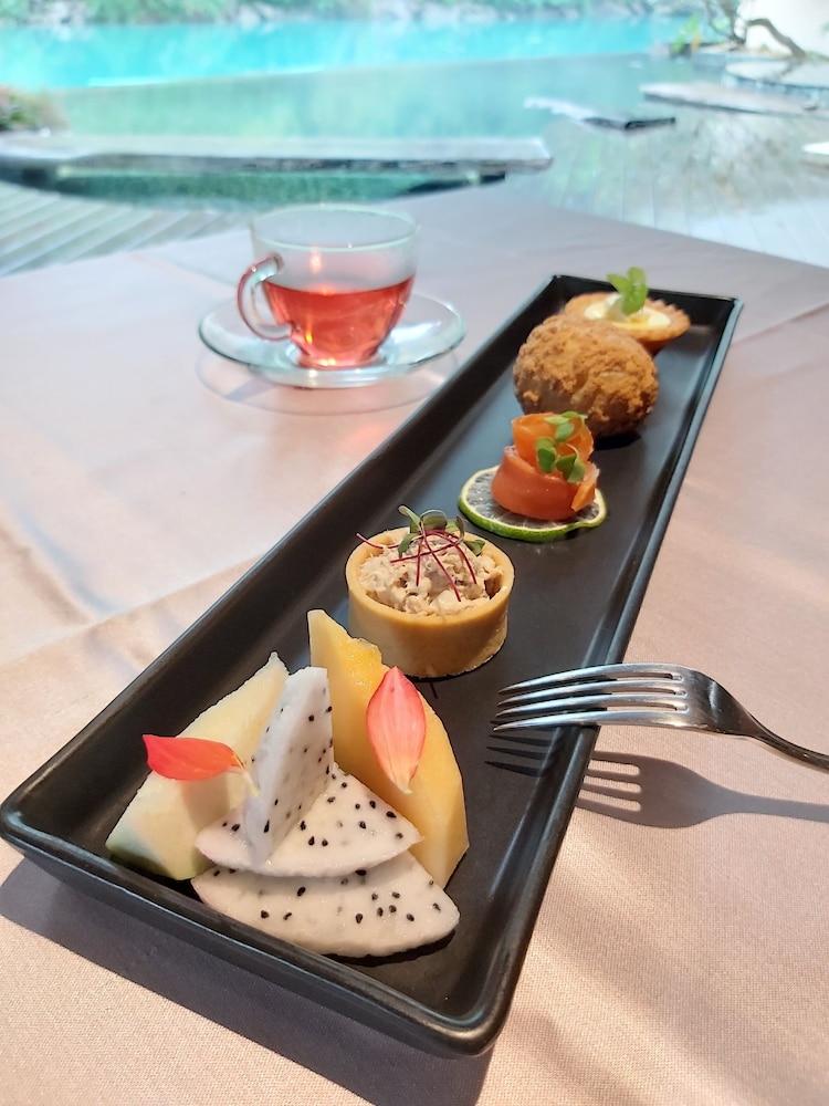 VOLANDO URAI SPRING SPA AND RESORT 49/66