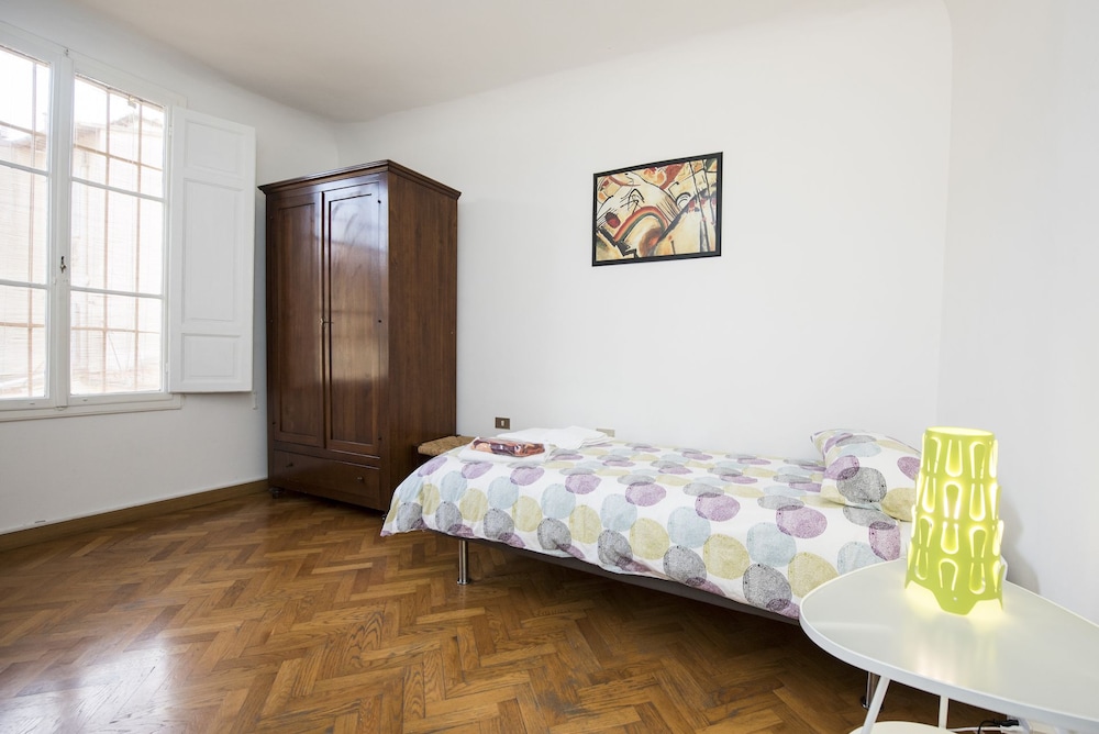 Cavour 28 6/14
