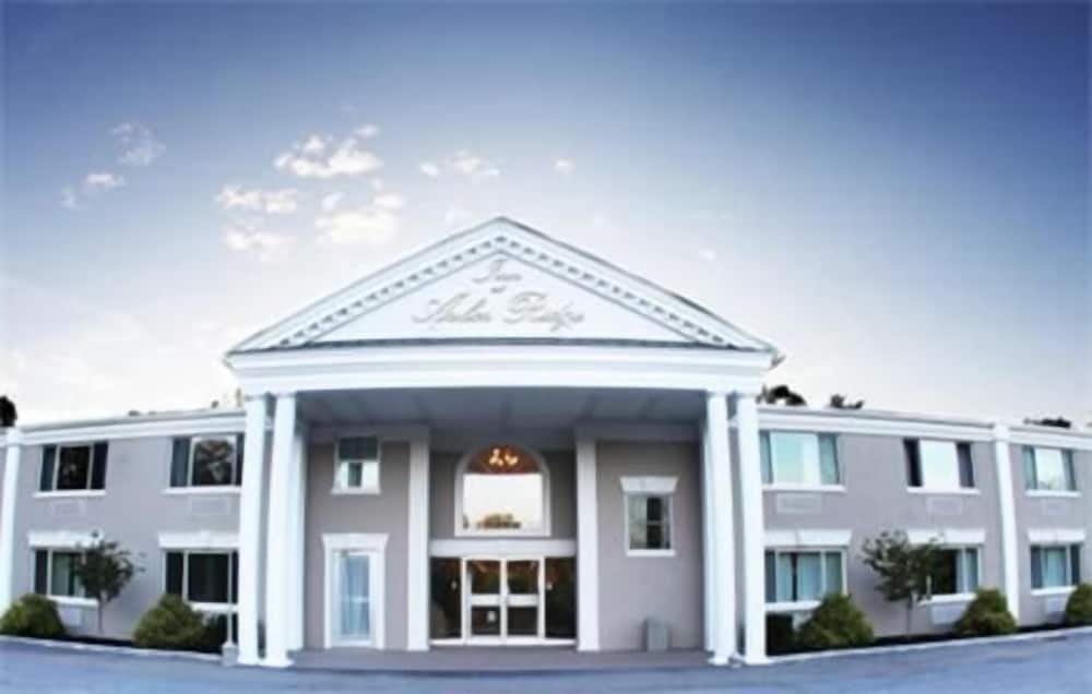 Inn at Arbor Ride Hotel and Conference Center 2/27